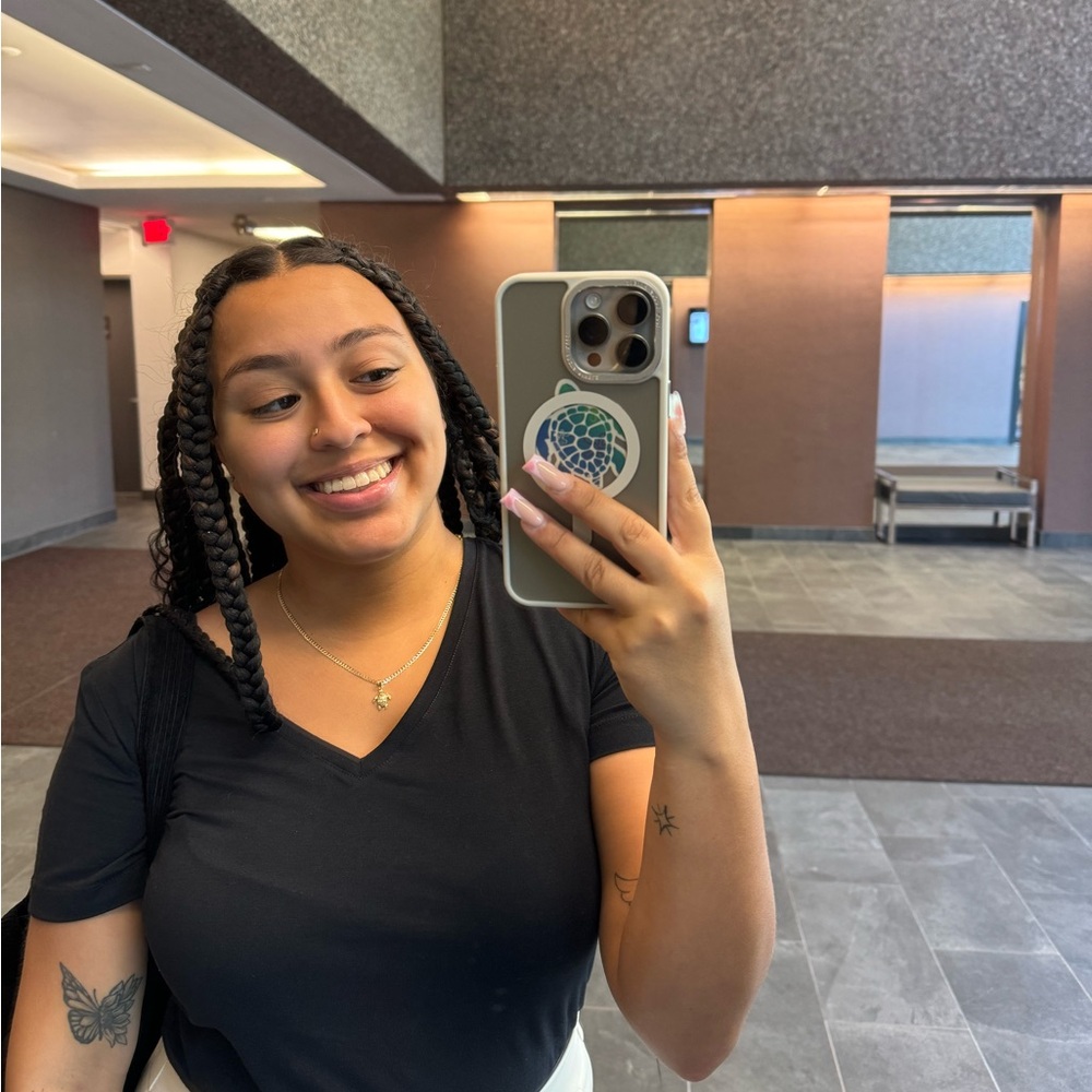 Meet your Posher, Shandra